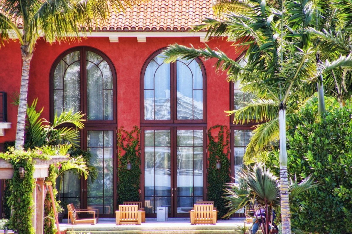 Acheter en Guadeloupe : comment bien choisir son agence immobilière locale