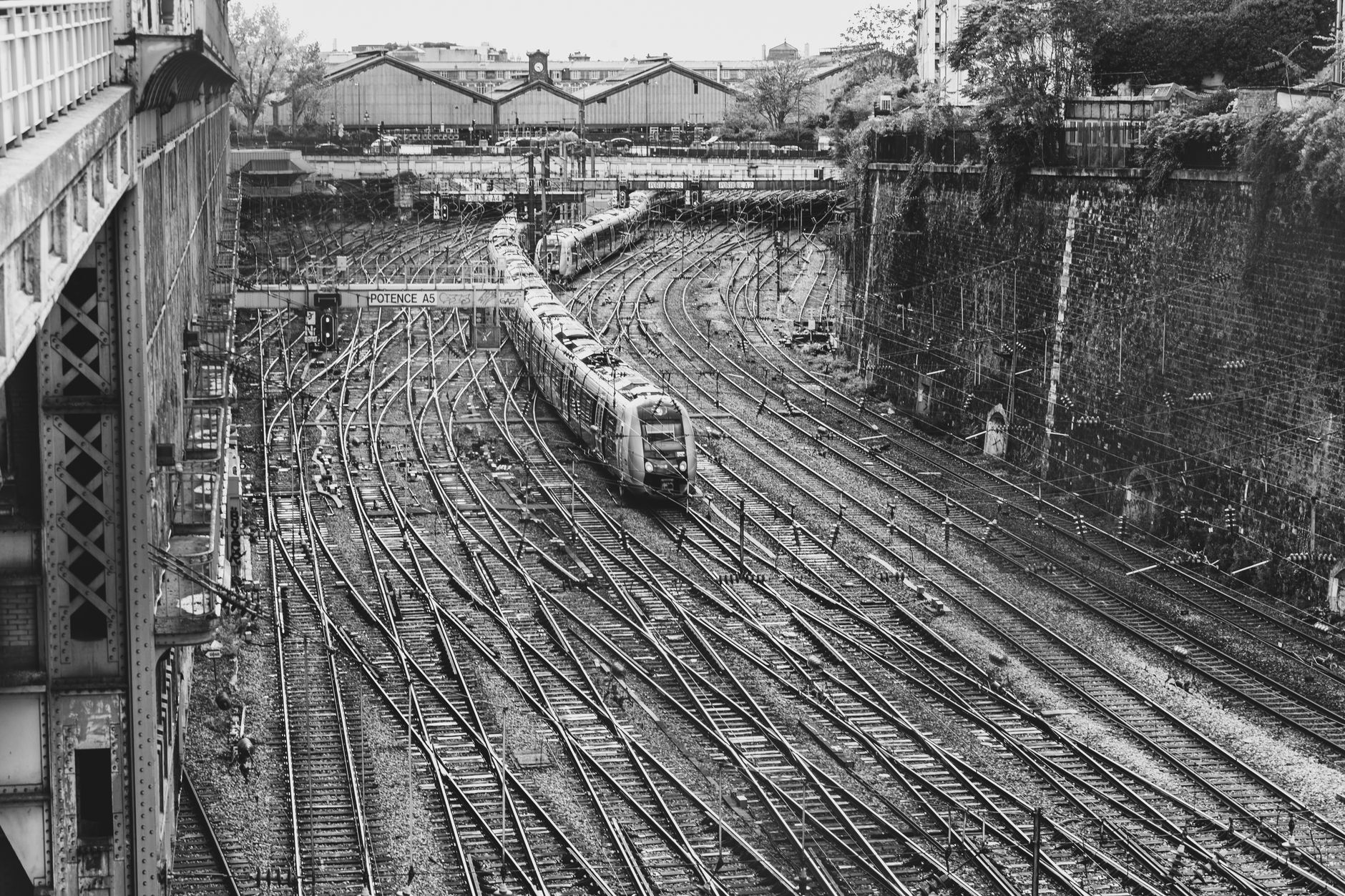 Retards des trains à Béziers : comment gérer cette situation