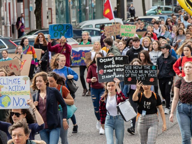 Marche pour le climat dans le Gard : un élan collectif face à l&rsquo;urgence environnementale