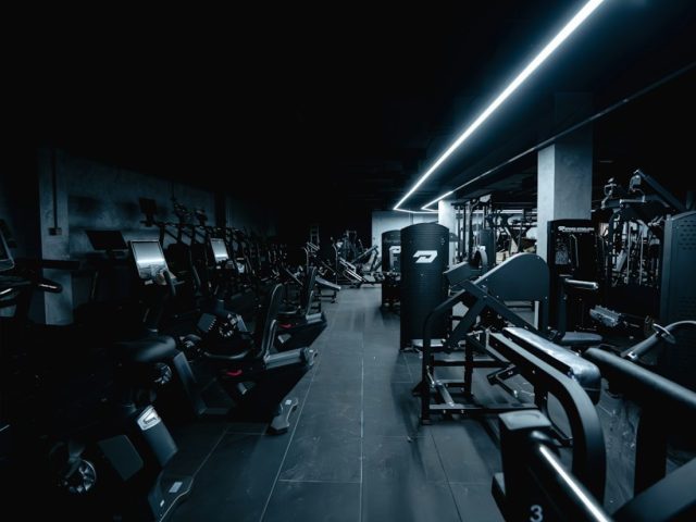 Comment choisir une salle accessible et respectueuse de toutes les cor