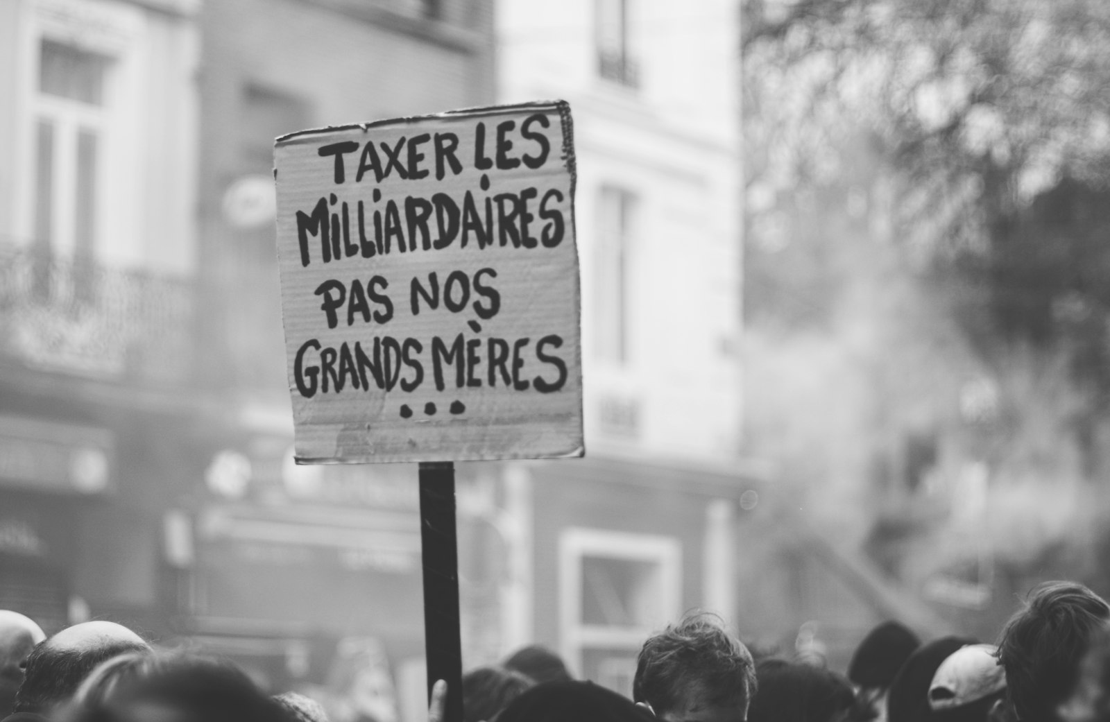Nîmes, Alès, Arles : Pourquoi les lycéens s'affrontent à la police ?