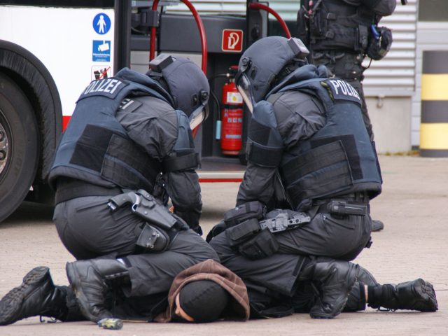 Nîmes : Une opération policière au Mas de Mingue qui interroge la sécurité locale